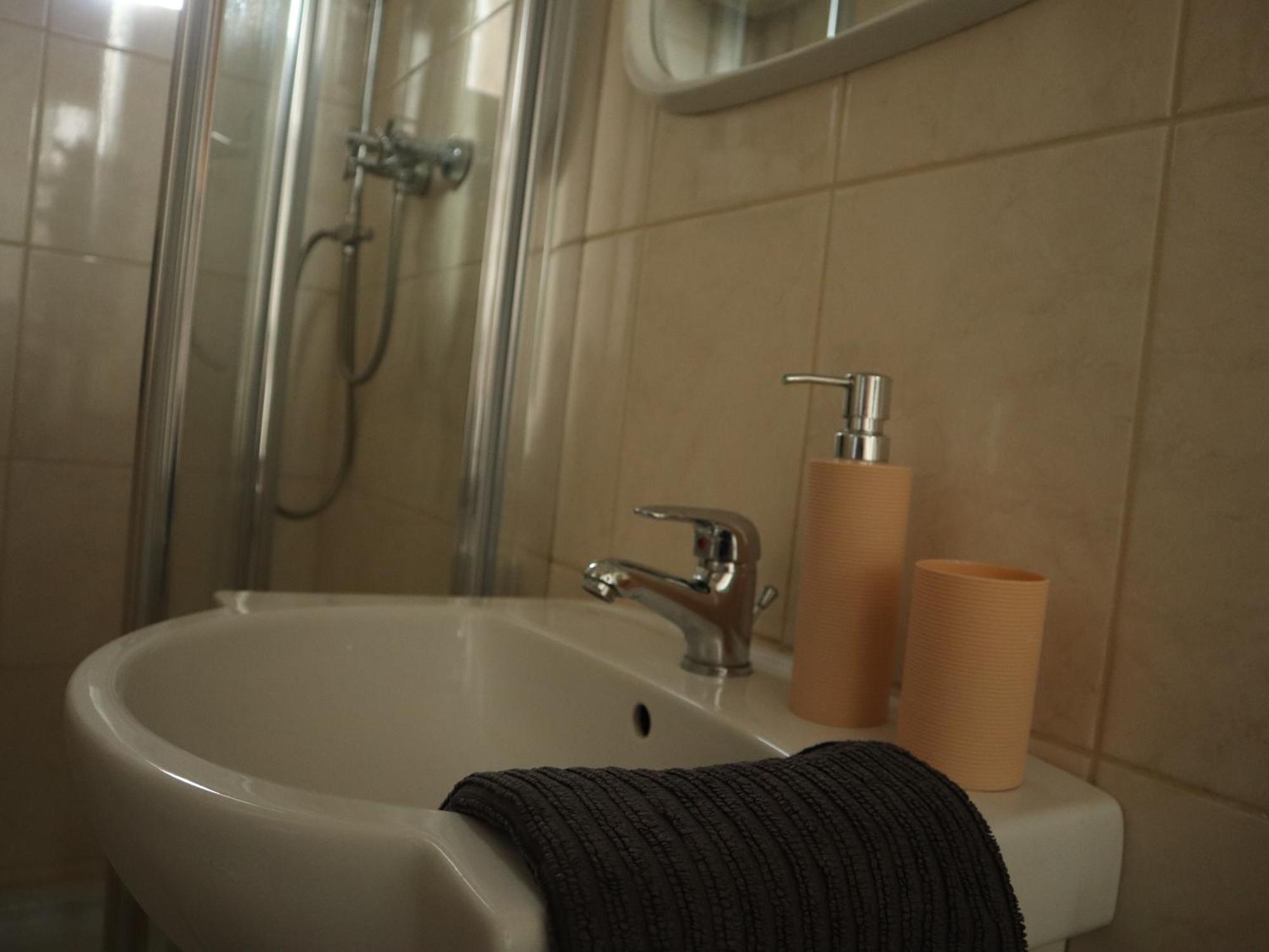 Apartment 555 Flat - 55 M² Mieszkanie, 5 Min - Dworzec Glowny Krakau