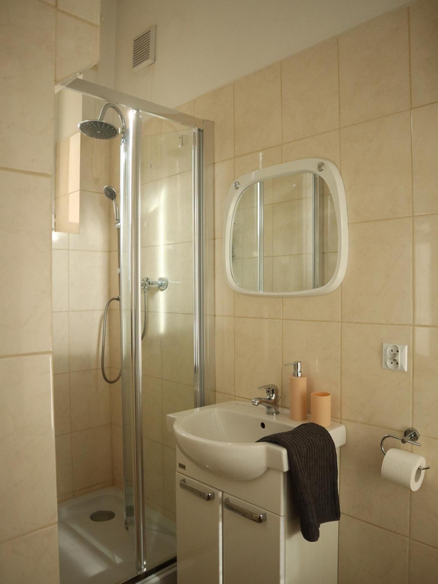 Appartement 555 Flat - 55 M² Mieszkanie, 5 Min - Dworzec Glowny *